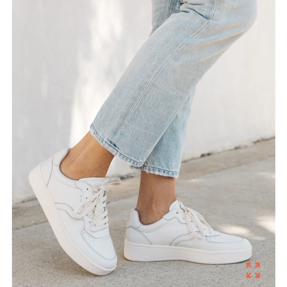 Soludos Roma Sneaker - Picture 2 of 8